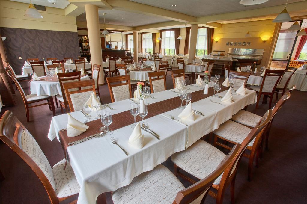 Hotel Perla Bieszczadow Geovita Czarna  Luaran gambar